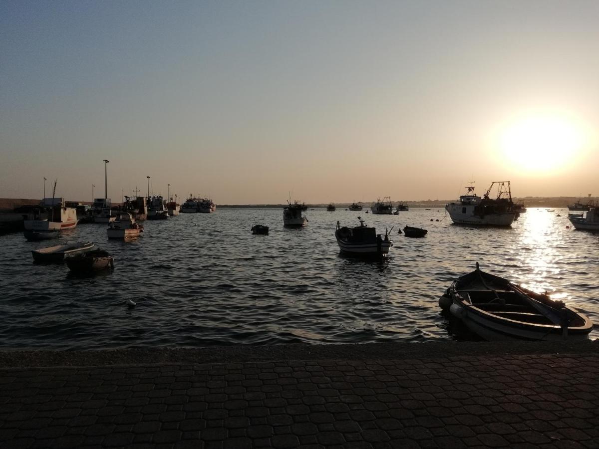 La Trinacria Di Capo Passero Portopalo Di Capo Passero Екстериор снимка