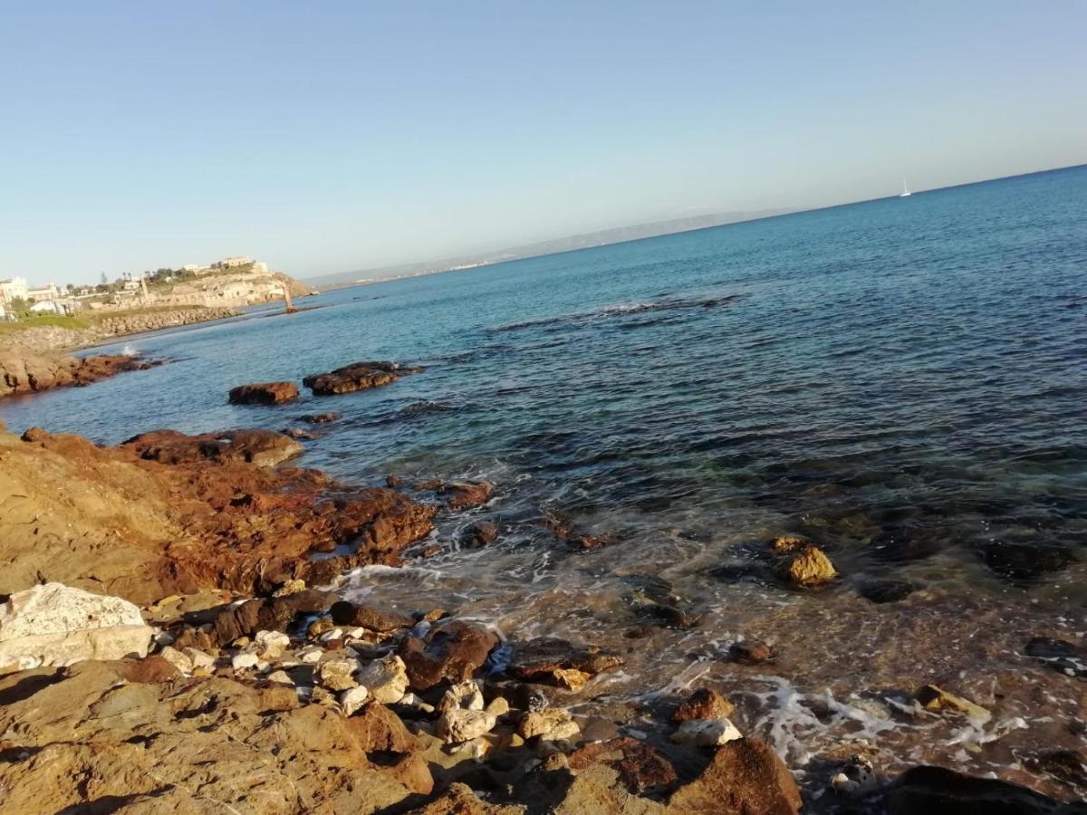 La Trinacria Di Capo Passero Portopalo Di Capo Passero Екстериор снимка