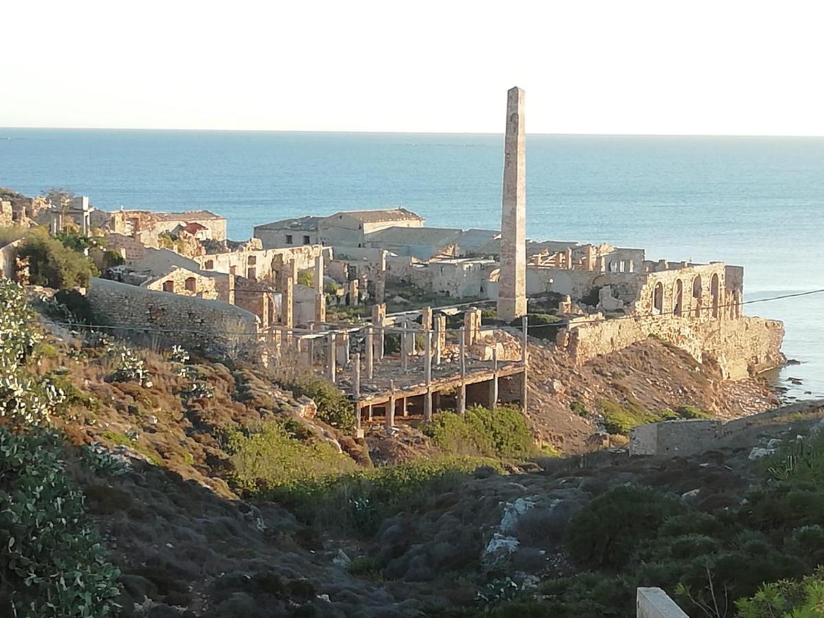 La Trinacria Di Capo Passero Portopalo Di Capo Passero Екстериор снимка